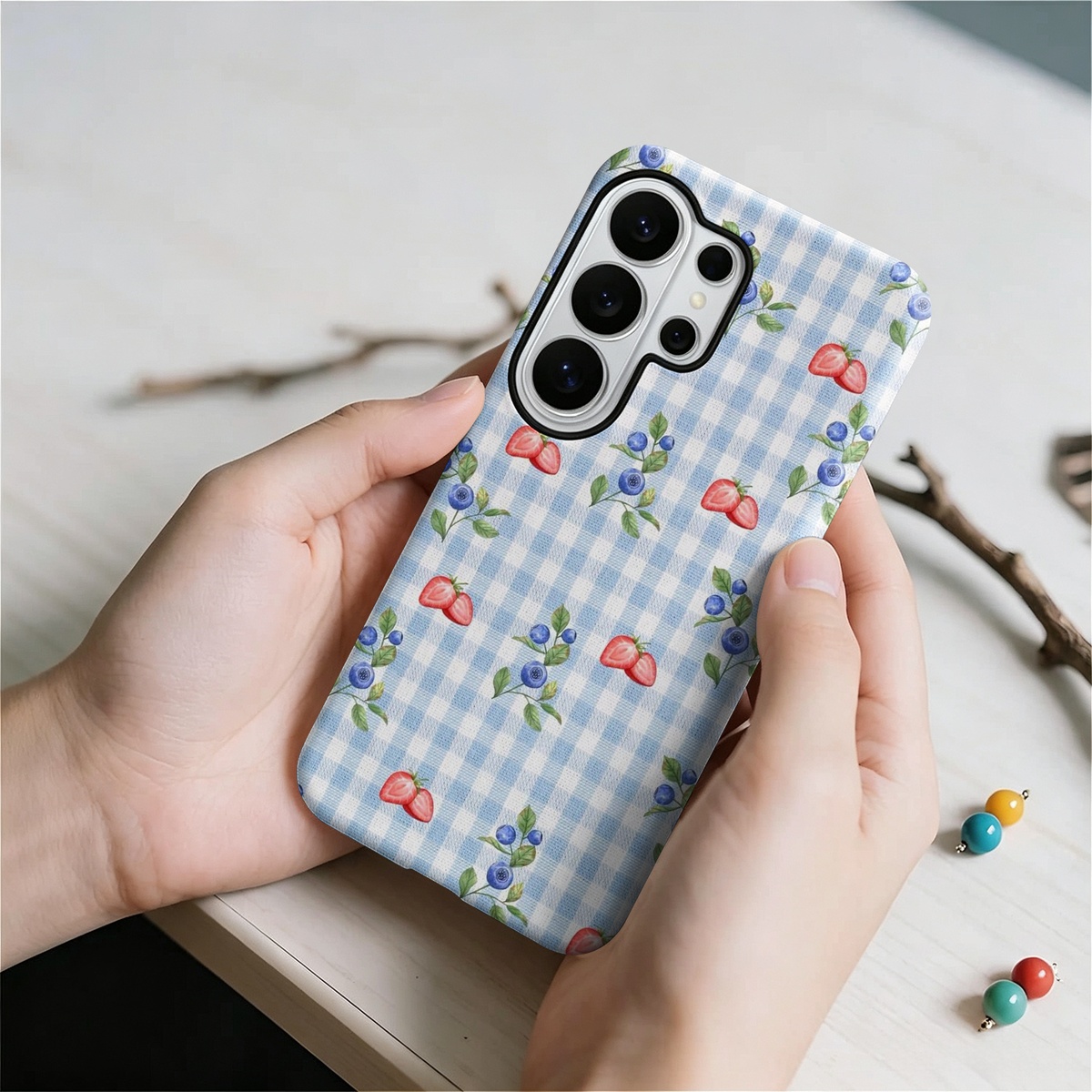 Blueberry Strawberry Gingham 2 - Samsung Galaxy S24 评论和价格